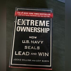 Extreme Ownership Book